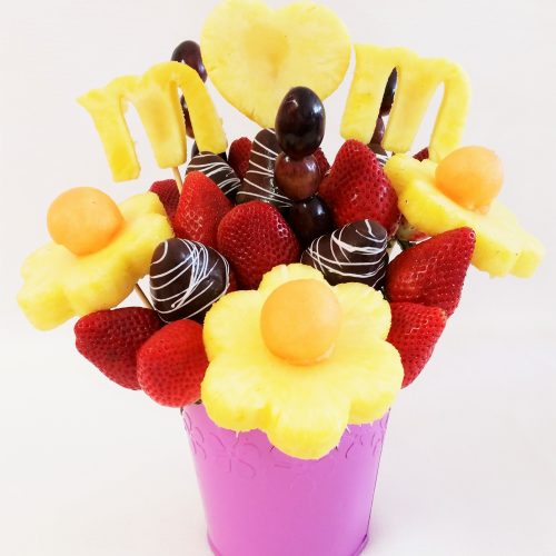 Mom  W/Chocolate Dipped Strawberries ( Medium)