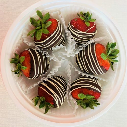 Half Dozen Milk Chocolate Drizzle Berries